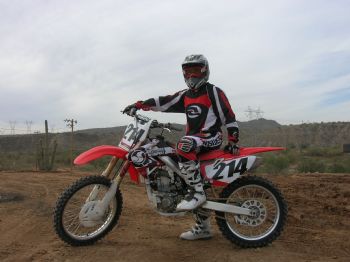 arch214 profile photo