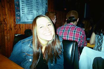 apenrose profile photo