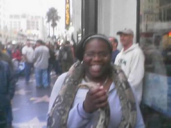 y_n_v_a_qt profile photo