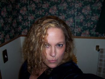 leesalee profile photo