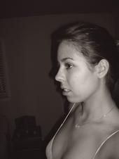 caligurl1382 profile photo