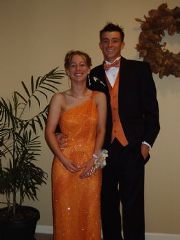 HolleyandTim profile photo