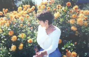 BonnieL profile photo