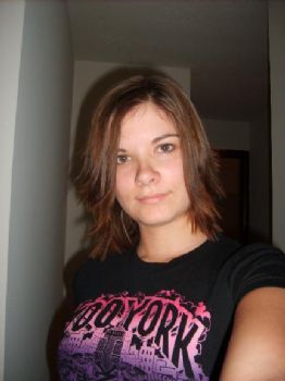 lina84 profile photo