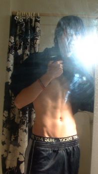 IM16 :) profile photo