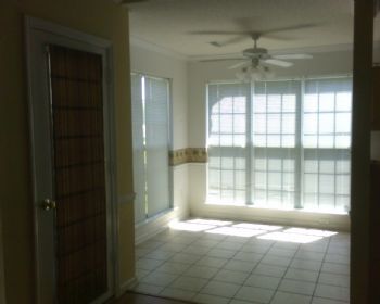 MelanieB83 profile photo