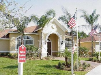 laurlaur7849 profile photo