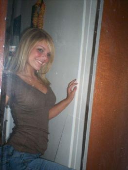 devlynisaiah profile photo