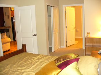 khiramo profile photo