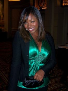 tia82 profile photo