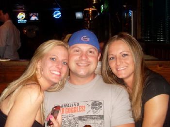 red1073 profile photo