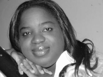 aprlshwrs profile photo