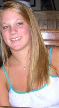 holzy13 profile photo