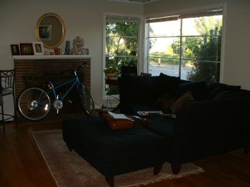 astanis profile photo