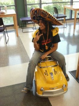 poonanamous profile photo