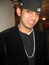 omidzero profile photo