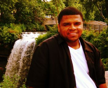 D Francis profile photo