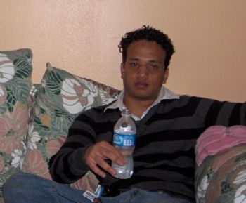 looees profile photo