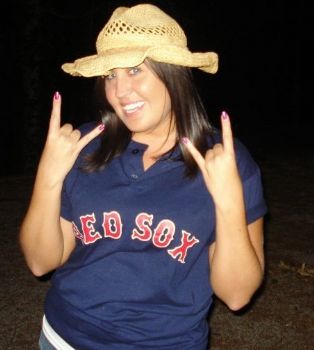 htay716 profile photo