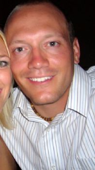 tomjohn83 profile photo