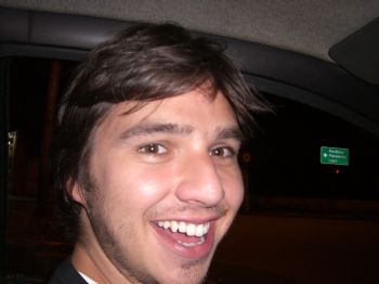 gillobo profile photo