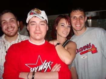 hllywd2738 profile photo