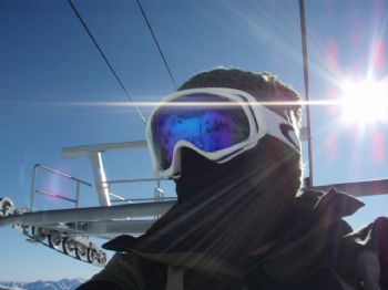 karlozz profile photo