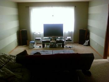 whiteguy2121 profile photo