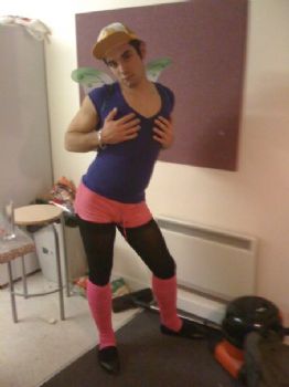 Adrienv1909 profile photo