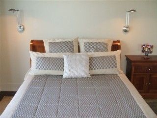 ellisapt profile photo