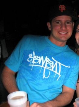 shurth17 profile photo