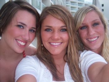 hlhowell profile photo