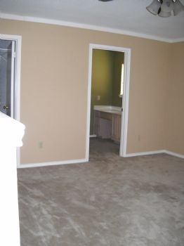 lauraluby profile photo