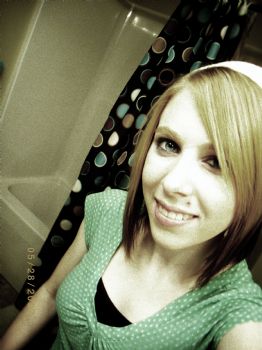 nicholeb91 profile photo