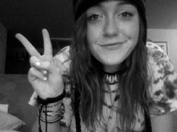 hirschgoesRAWR profile photo