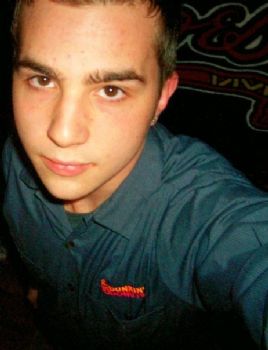 Fearthespear21 profile photo