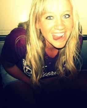 Christy20_22 profile photo