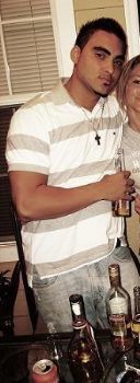 izzy008 profile photo