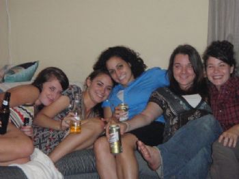 leighT profile photo