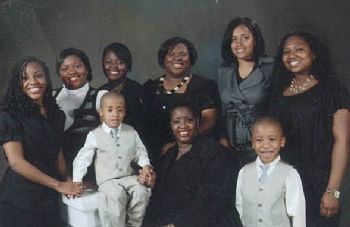 elakeal profile photo