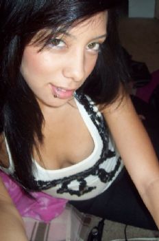 elleiskool23 profile photo