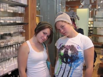 pinkleaves profile photo