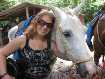 chelseaberg profile photo