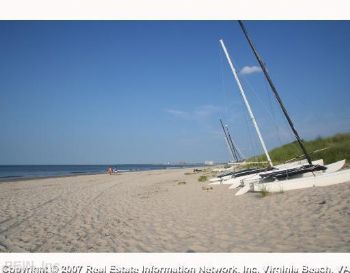 luchixbeach profile photo