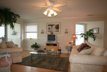 luchixbeach profile photo