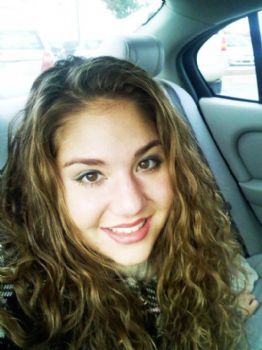 youngkylie22 profile photo