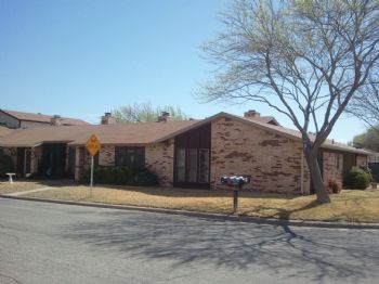 Nikolle profile photo