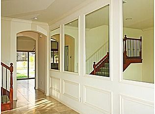 roomate 127 profile photo