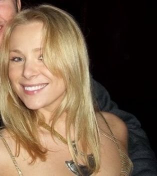 AshLMead profile photo