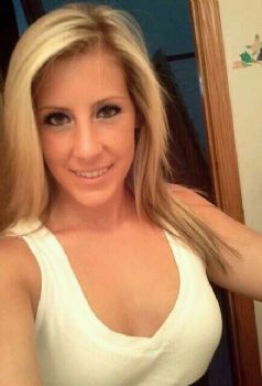 ashz123 profile photo